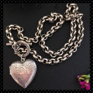 Silver toggle heart locket necklace